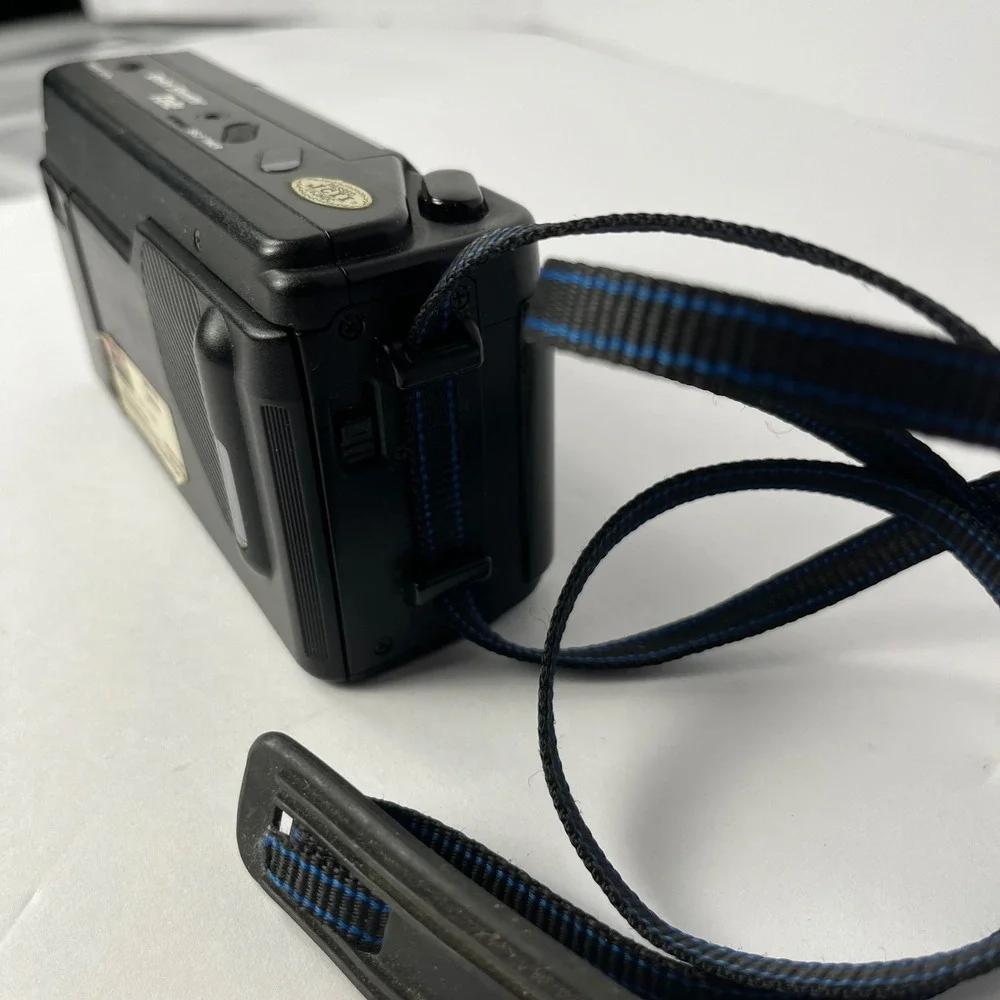 Olympus Quick Shooter Tele AF 35mm Film Camera 36mm 60mm Dual Lens Black Japan